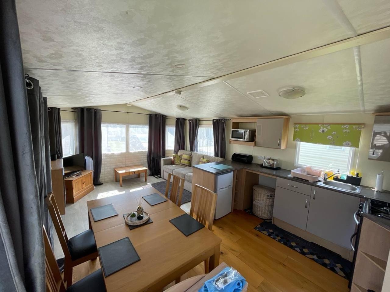 3 Bedroom Holiday Home 南海灵 外观 照片